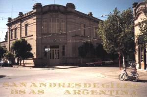 colegio1.jpg (14607 bytes)